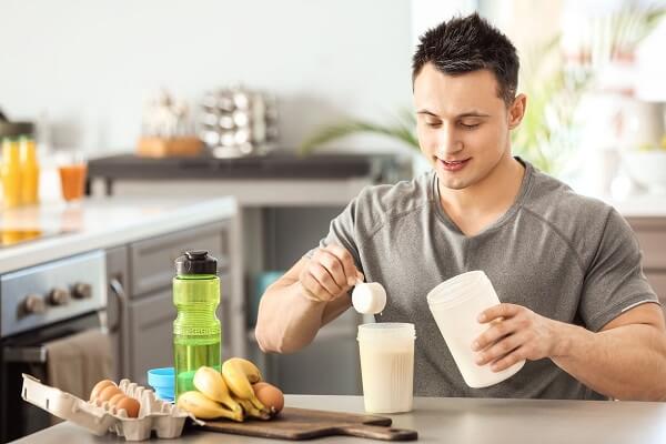 Các loại sữa tăng cân cho người gầy tập gym tốt